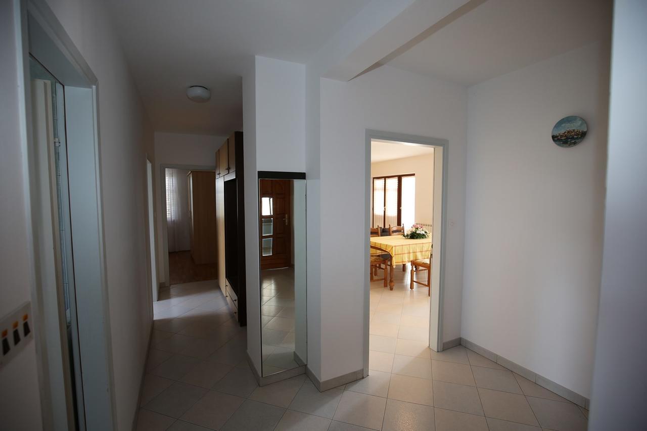 Apartment Davorka Vrsar Exterior photo